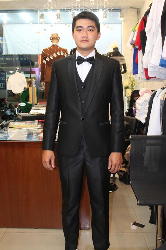 Những mẫu vest đen được ưa chuộng 2015