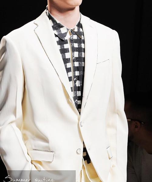 vest-mua-he-1.jpg Bí quyết chọn vest nam cho mùa hè