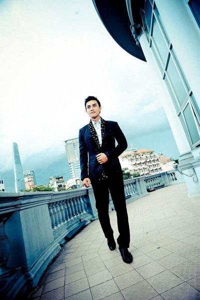 Vest sắc màu trẻ trung cho các chàng trai công sở