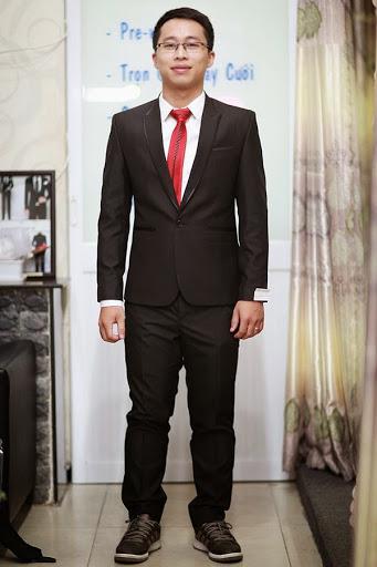 Những mẫu vest đen được ưa chuộng 2015