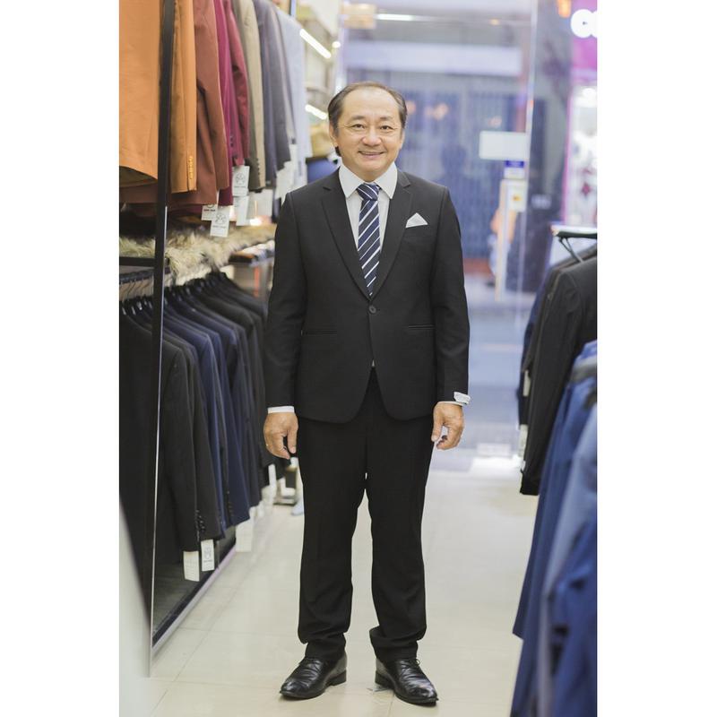 Bộ Vest Sui Gia Màu Đen Sang Trọng F74.046